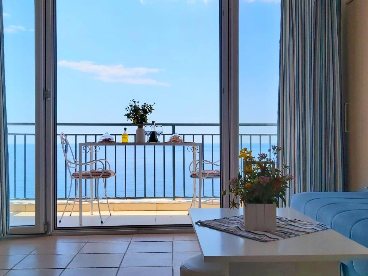 Blue Mediterranean Apartments Sveti Stefan Exterior photo