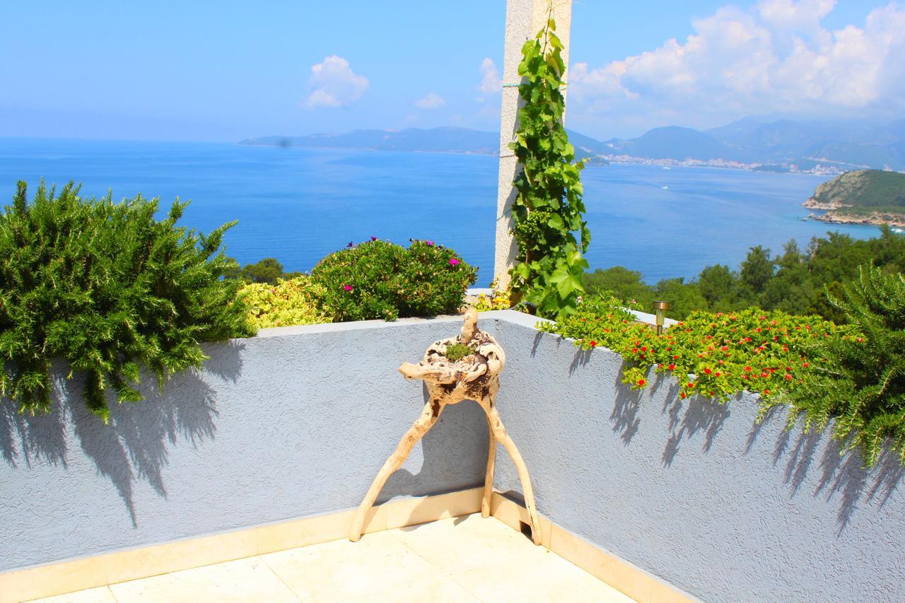 Blue Mediterranean Apartments Sveti Stefan Exterior photo
